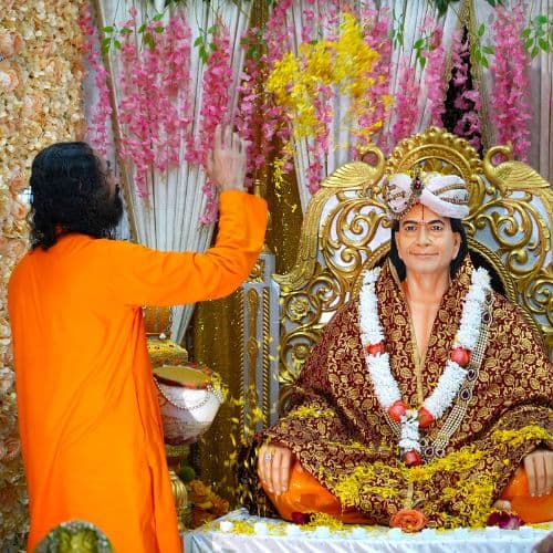 Swami Mukundananda