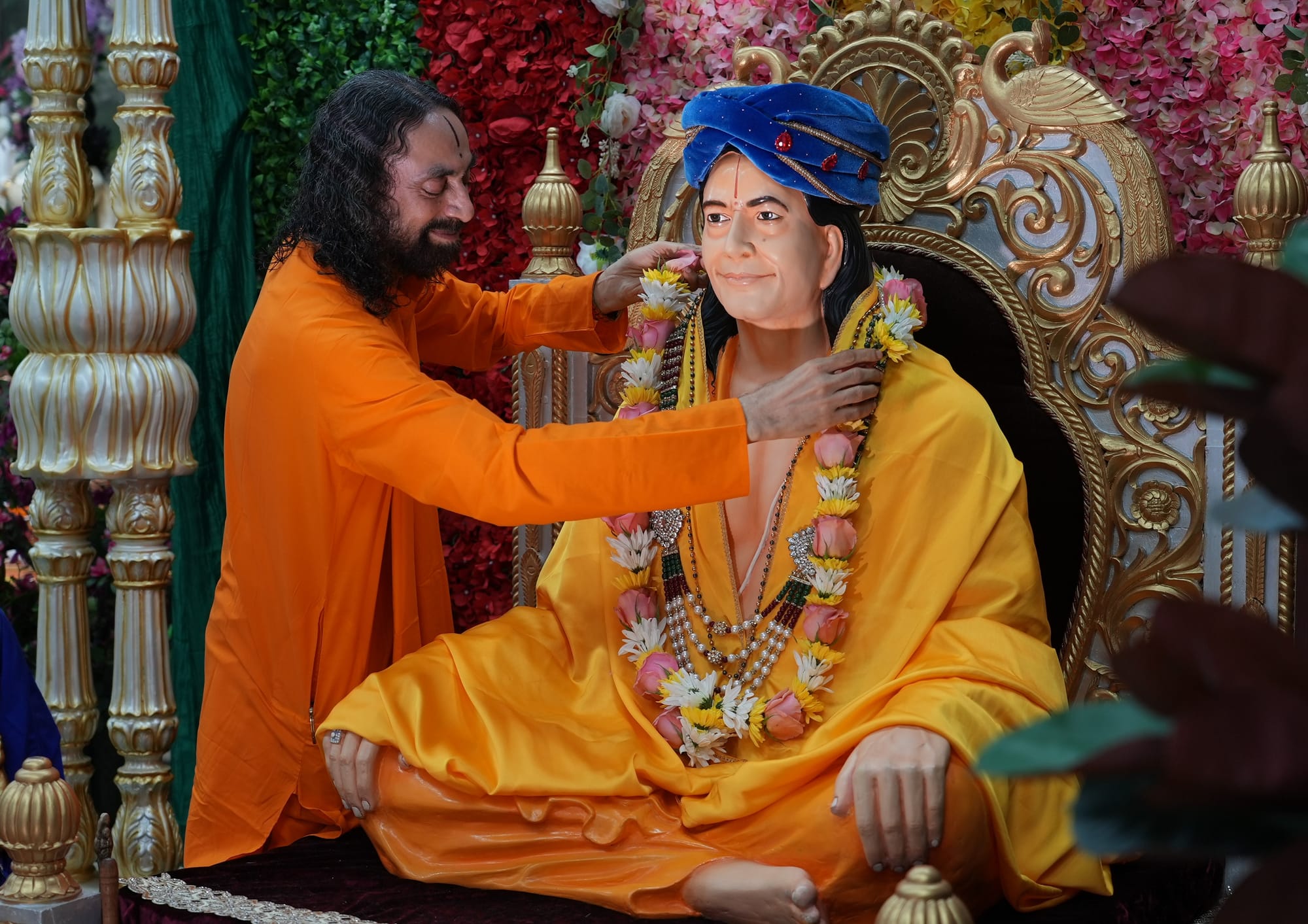 Can You Progress Spiritually Without a Guru? Discover the Truth