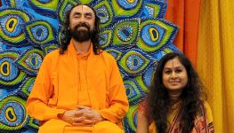 Gayathri with Swami Mukundananda